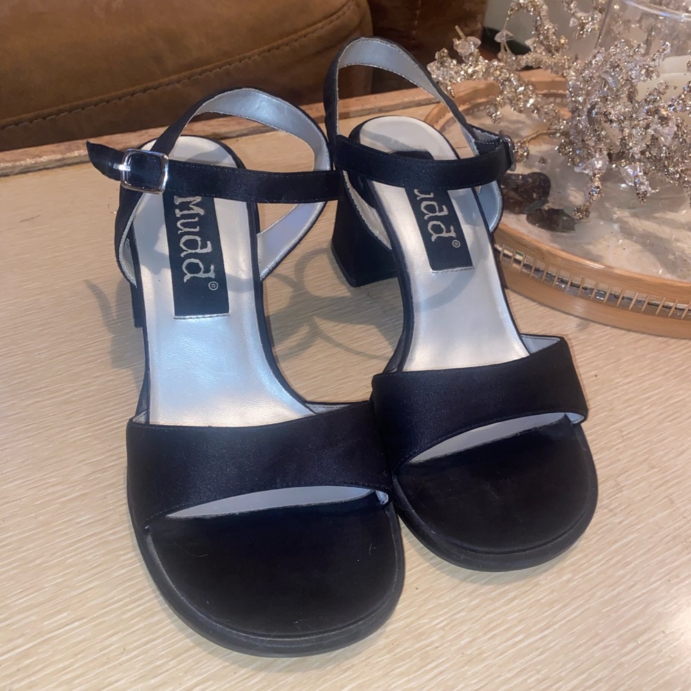 Mudd Clothing Platform Heels